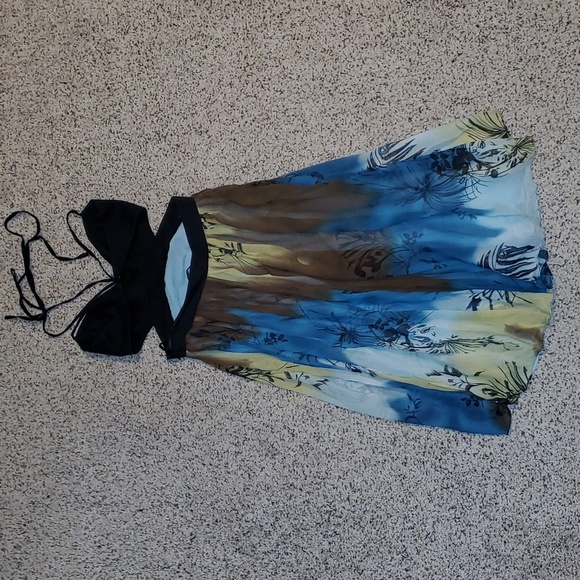 BCBG MaxAzria Sleeveless Open Back Dress - Picture 4 of 7